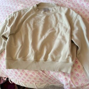 Casual Cream/Green Women's Sweater
